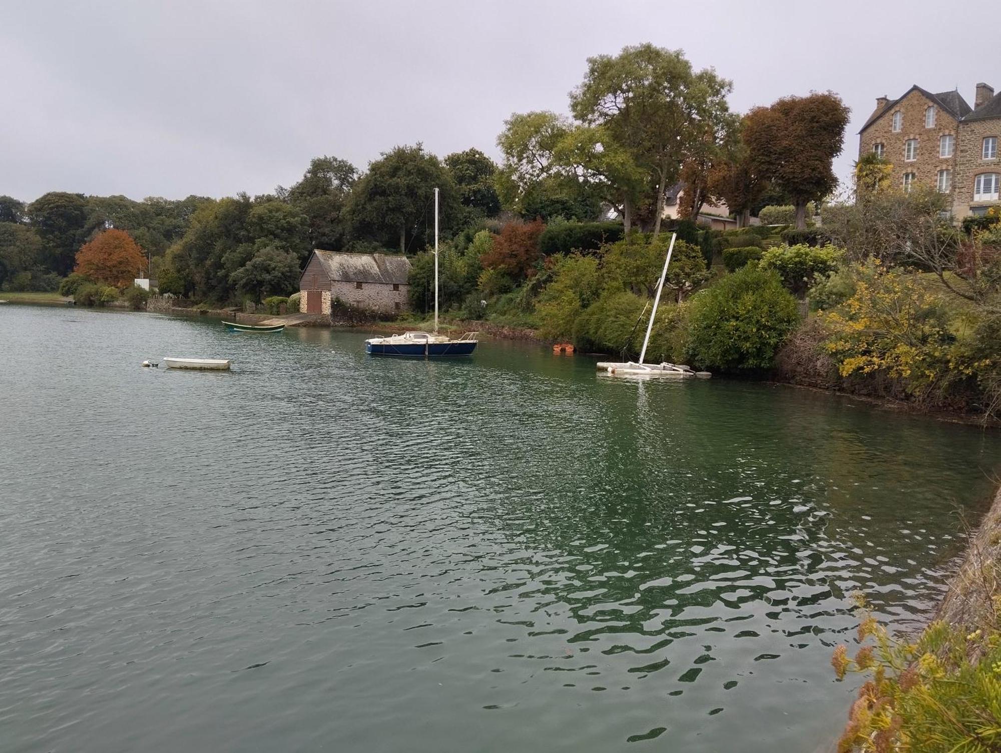 Og Gite Le Minihic-sur-Rance Exterior foto